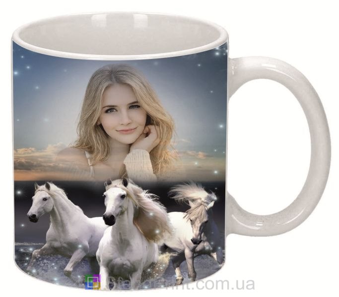 Кружка с фото белые лошади морское побережье заказать