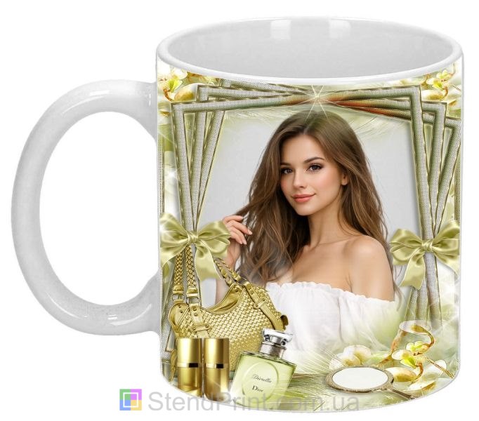 Чашка с фото цветы и парфюмерия со своим фото заказать на подарок
