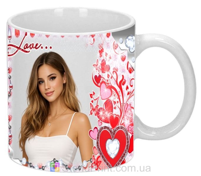 Горнятко з фото для коханої з серцями Love романтичний подарунок замовити