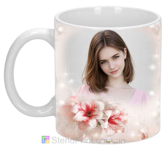 Кружка з вашим фото на подарунок жіноча з ліліями на ніжно-рожевому фоні Код-39898