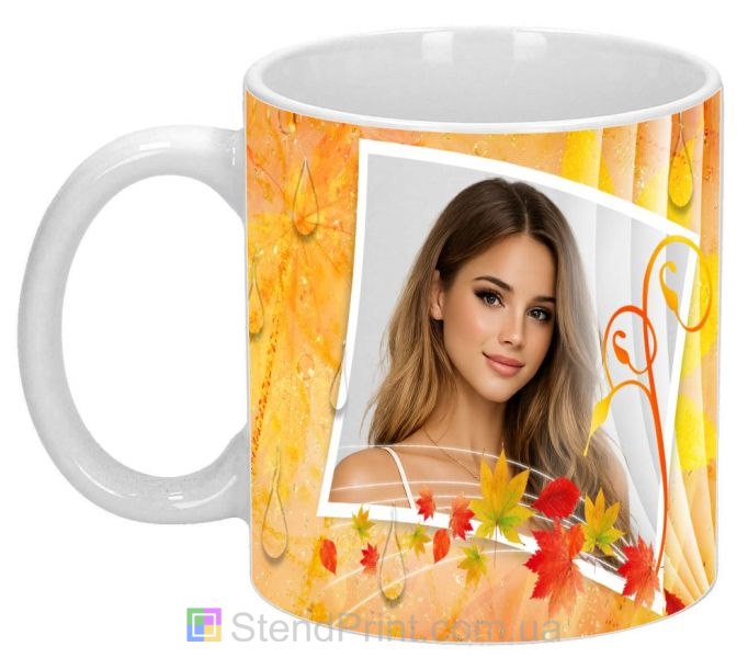 Чашка з фото осінній подарунок для дівчини — фоточашка з кленовим листям