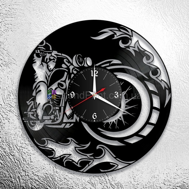 Часы круглые настенные Мото