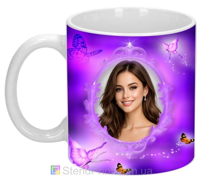 Кружка з фото для дівчини — фіолетовий дизайн із метеликами, замовити