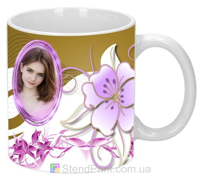 Кружка с фото для девушки с сиреневыми цветами заказать подарок