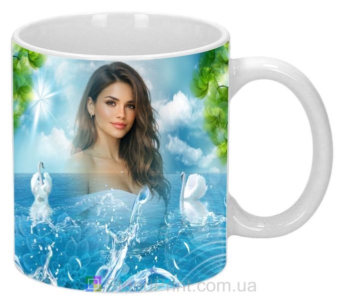 Чашка з фото море, білі лебеді, ніжний фотоефект — замовити